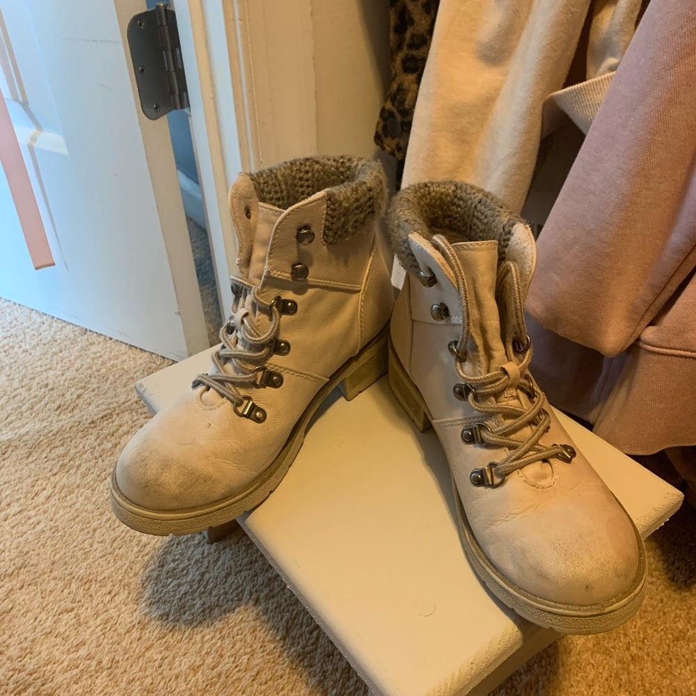 Suede sweater cuff boots